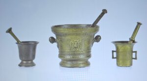 mortai in bronzo con 1 pestello XVll XlX secolo